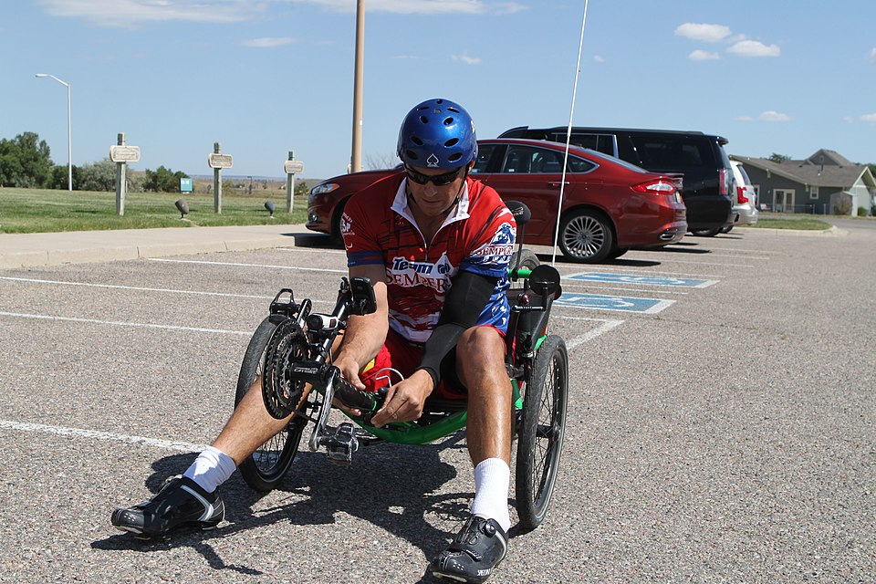 Illustration: Frequently Asked Questions About Cycling Altitude Training Illustration: Frequently Asked Questions About Cycling Altitude Training