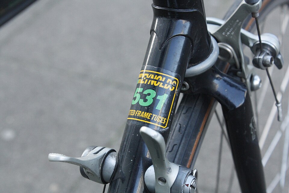 Illustration: How Road Bike Frame Materials Affect Performance Illustration: How Road Bike Frame Materials Affect Performance