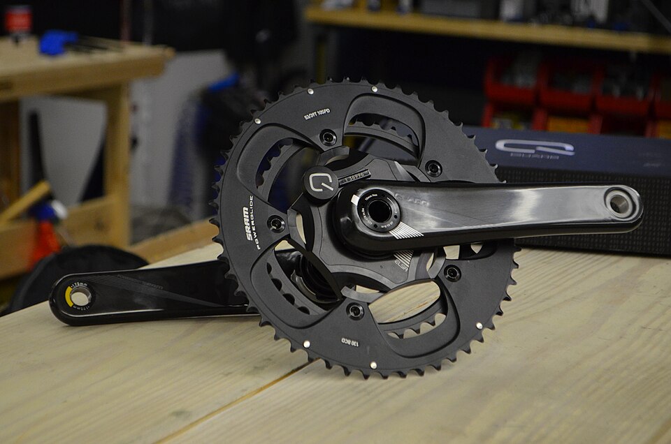 Illustration: How to Choose the Right Cycling Power Meter in 2024