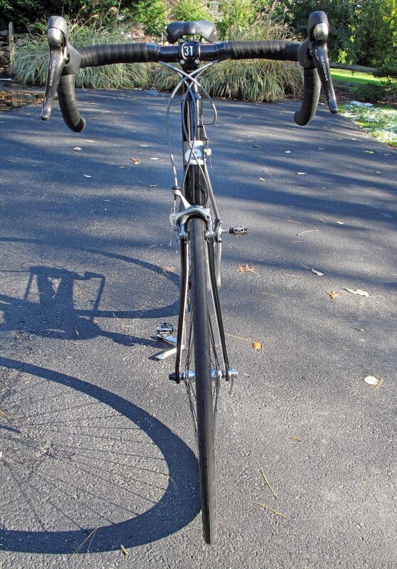 Illustration: Road Bike Handlebar Types and Their Benefits