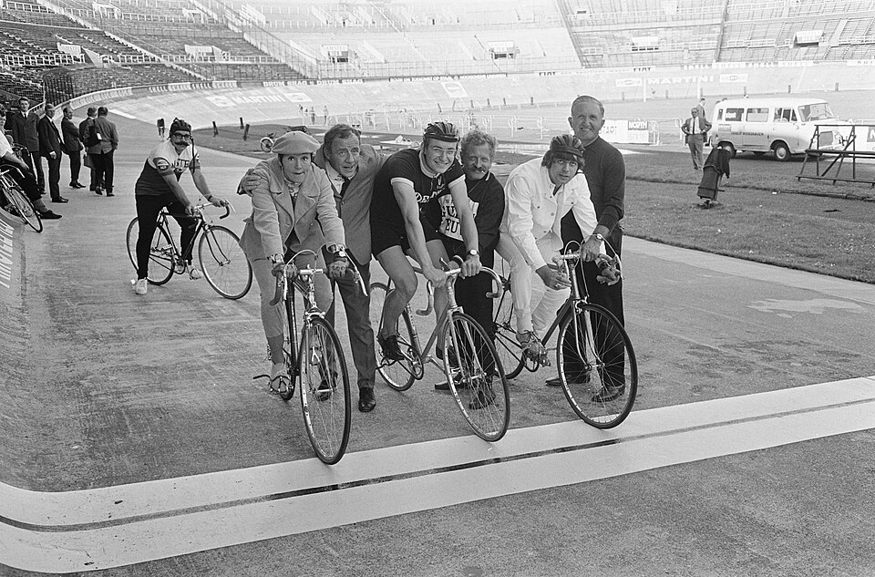 Illustration: Sprint Training Structure and Recovery for 2026