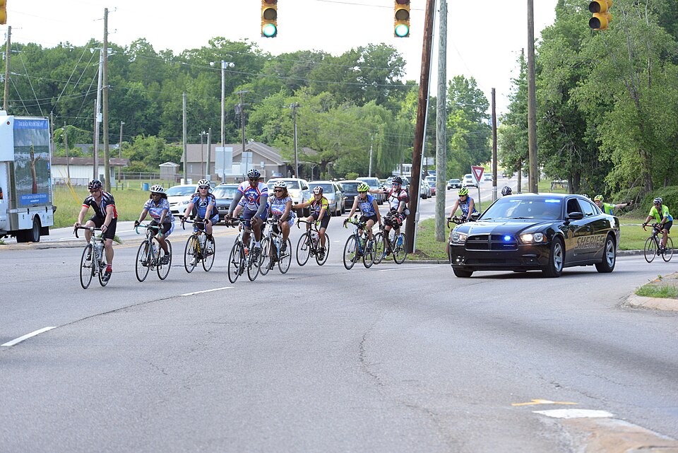 Illustration: What Support Systems Exist for Injured Professional Cyclists?