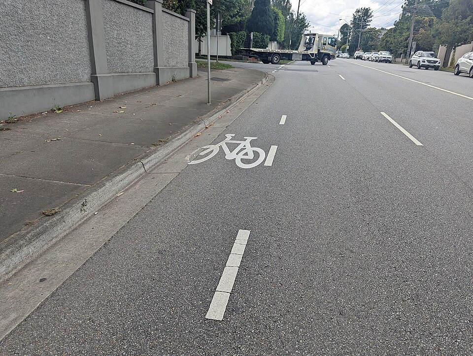 Illustration: What to Do When You're Between Sizes