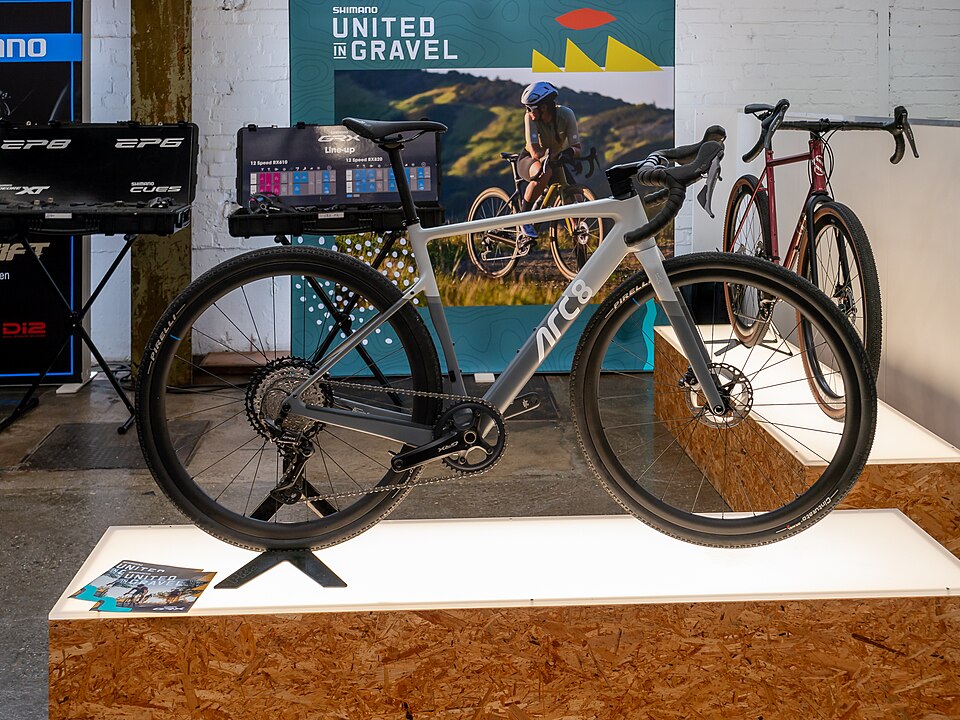 Illustration: What tools help you dial in perfect gravel tire pressure? Illustration: What tools help you dial in perfect gravel tire pressure?