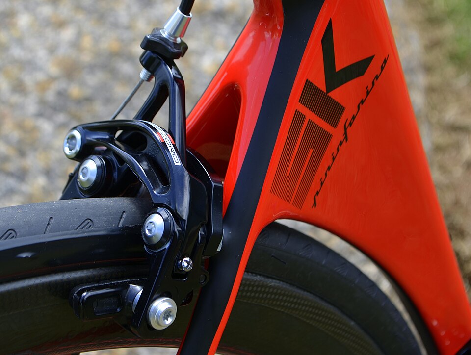 Illustration: Why Aerodynamics Dominates Your Cycling Speed