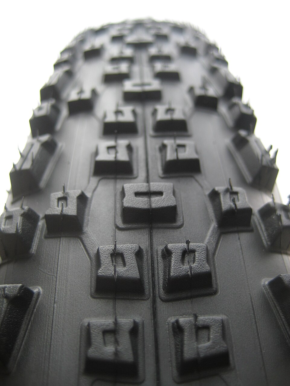 Illustration: Why Lower Pressure Makes You Faster in 2026