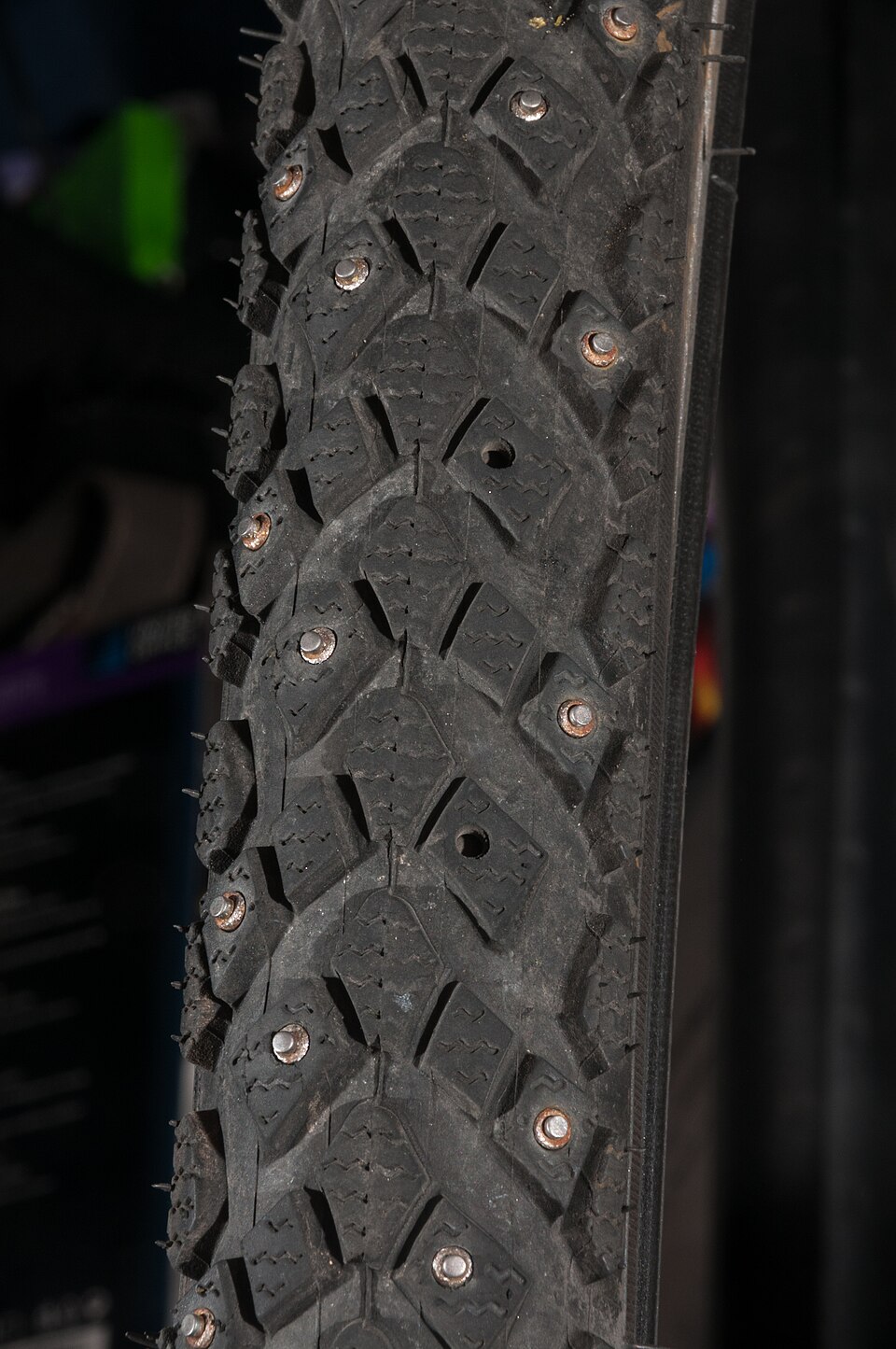 Illustration: Winter Tire Selection and Setup Illustration: Winter Tire Selection and Setup